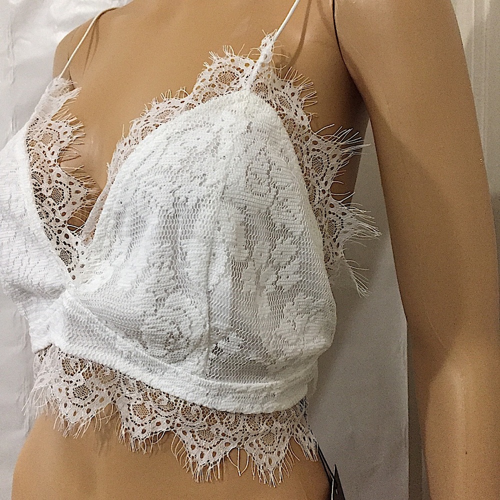 Pretty Little Thing Amelie Tie back lace Bralette - Picture 7 of 14